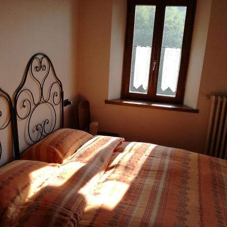 Casa Dell' Abbondanza B&B Agriturismo Vigoleno Luaran gambar
