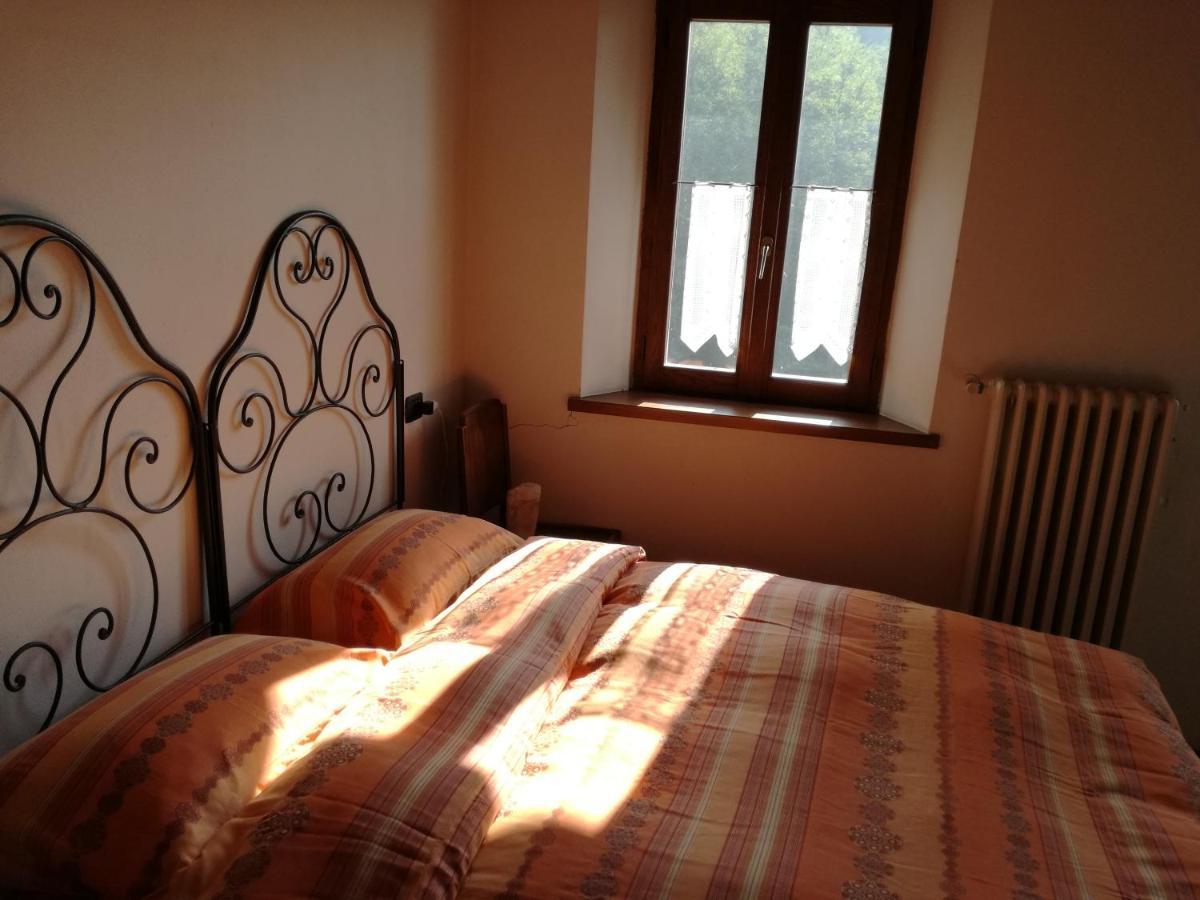 Casa Dell' Abbondanza B&B Agriturismo Vigoleno Luaran gambar