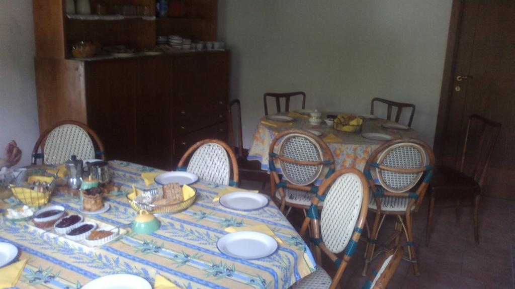 Casa Dell' Abbondanza B&B Agriturismo Vigoleno Luaran gambar