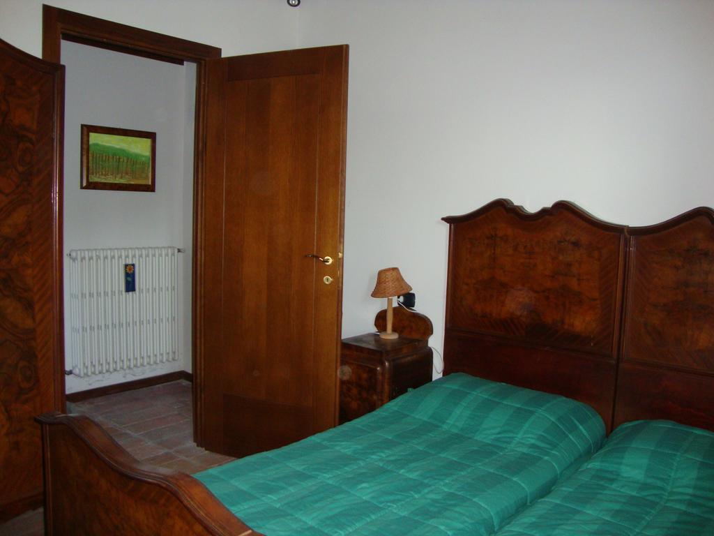 Casa Dell' Abbondanza B&B Agriturismo Vigoleno Bilik gambar