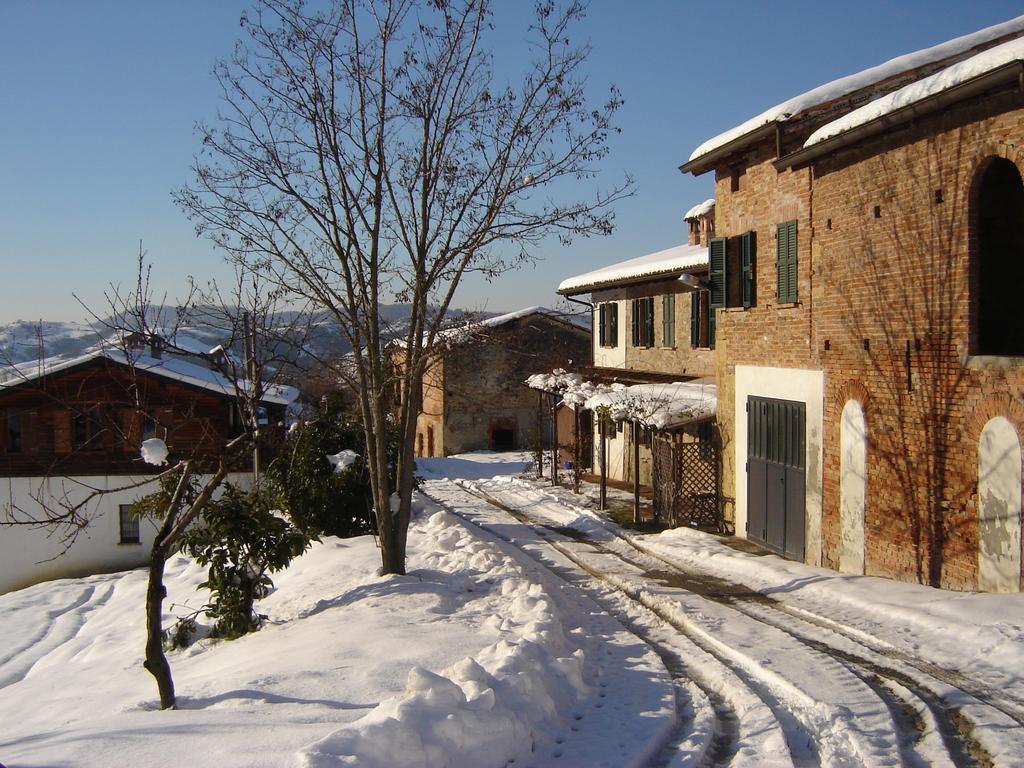 Casa Dell' Abbondanza B&B Agriturismo Vigoleno Luaran gambar